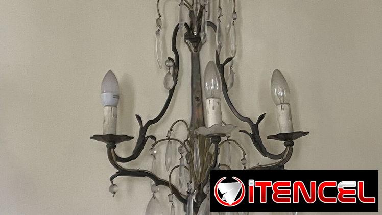 Pareja de apliques broce y lágrimas