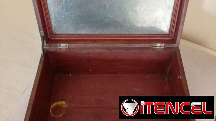 Caja de madera antigua — foto 2