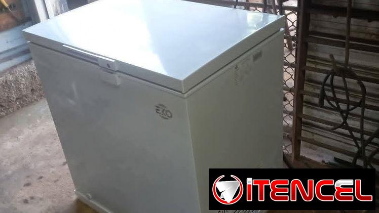 Vendo Frezzer de 7.8 pies de meses de uso en perfecto estado