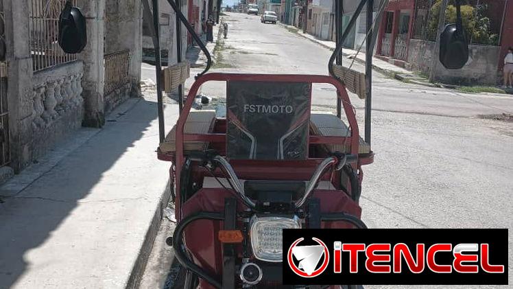 Mensajero en triciclo