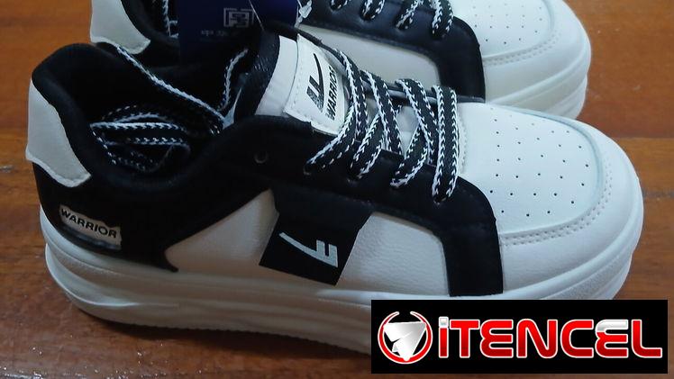 Hermosos tenis para niños de excelente calidad.
