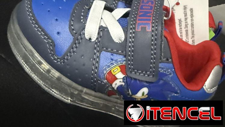 Tenis de Sonic talla 6 con luces