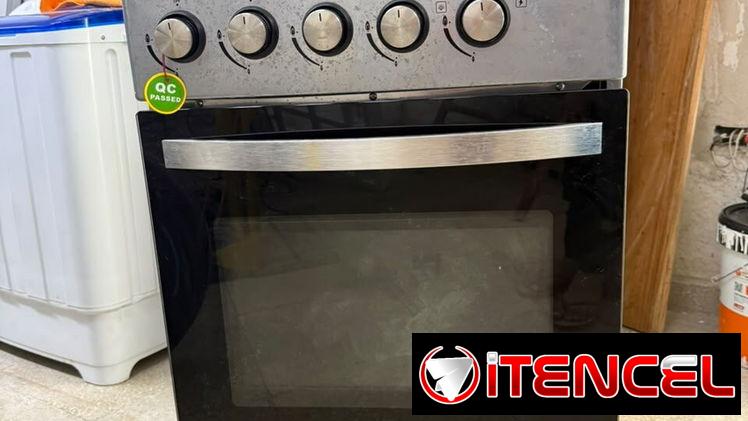 *Cocina con horno SUPERIOR*