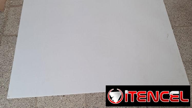Planchas de acrílico, Fregadero, Hormigonera y puerta de madera dura — foto 3