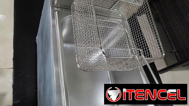 ♨️♨️ FREIDORA SENCILLA ( 10L ) DE GAS / PARA USO PROFESIONAL GASTRONÓMICO ‼️ — foto 1
