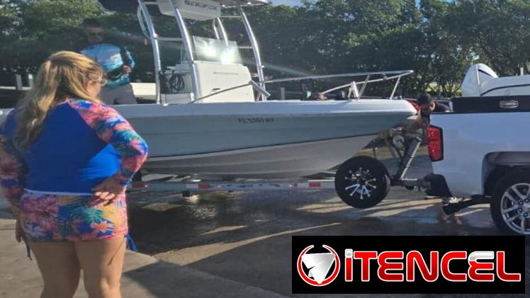 Barco en venta (está en MIAMI) — foto 2