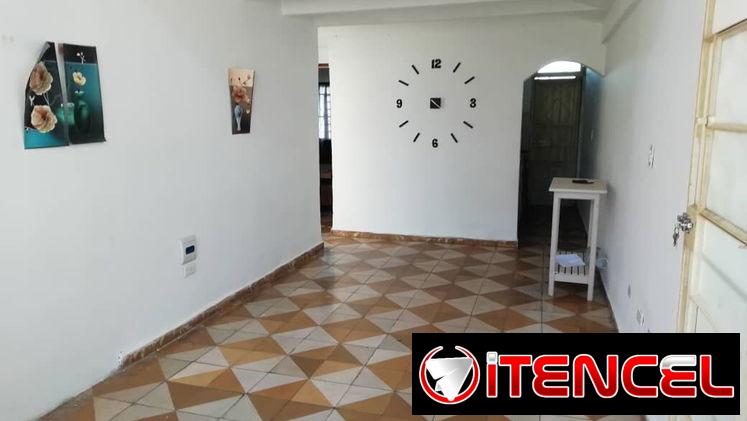 Permuto o vendo apto de 3/4 con closets, en primer piso, sala comedor amplia, baño y cocina enchapdos, con la instalació — foto 4