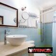 MAGNÍFICA CASA DE RENTA INDEPENDIENTE EN MIRAMAR PLAYA TRES HABITACIONES TRES BAÑOS COCINA GARAJE TERRAZA PORTAL