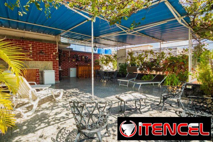 EXCELENTE CASA DE RENTA EN MIRAMAR DE 3 CUARTO 3 BAÑOS COCINA TERRAzaMUY CERCA DE LAS EMBAJADA