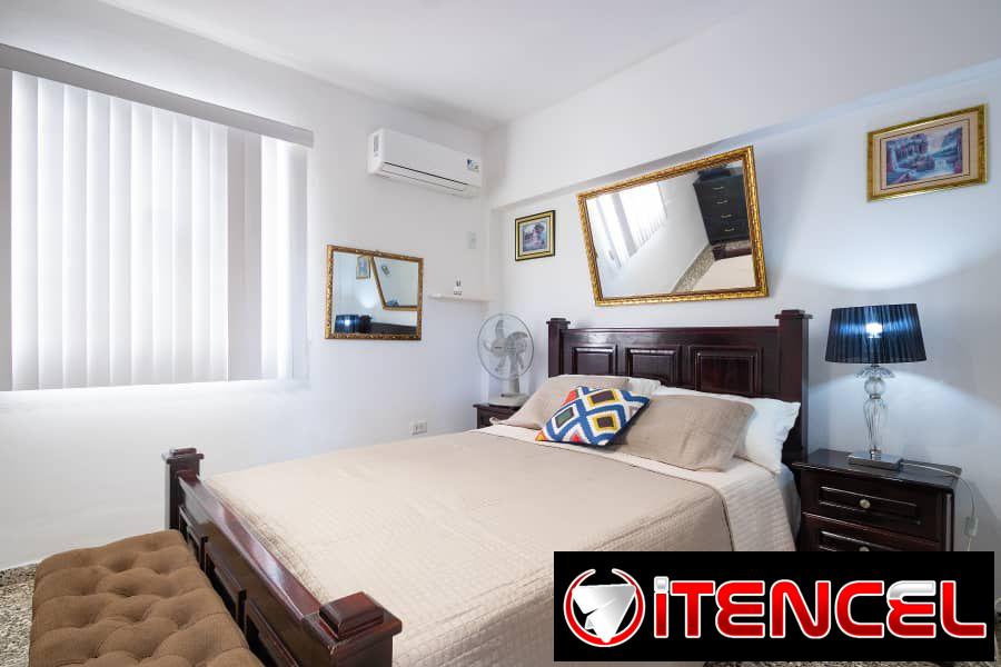 EXCELENTE CASA DE RENTA EN MIRAMAR DE 3 CUARTO 3 BAÑOS COCINA TERRAzaMUY CERCA DE LAS EMBAJADA