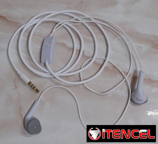 Audífonos de cable Samsung Originales varios modelos con manos libres y calidad de audio
