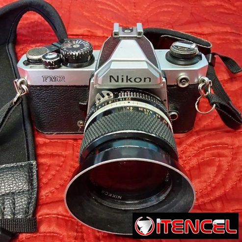 Cámara fotográfica Nikon FM 2