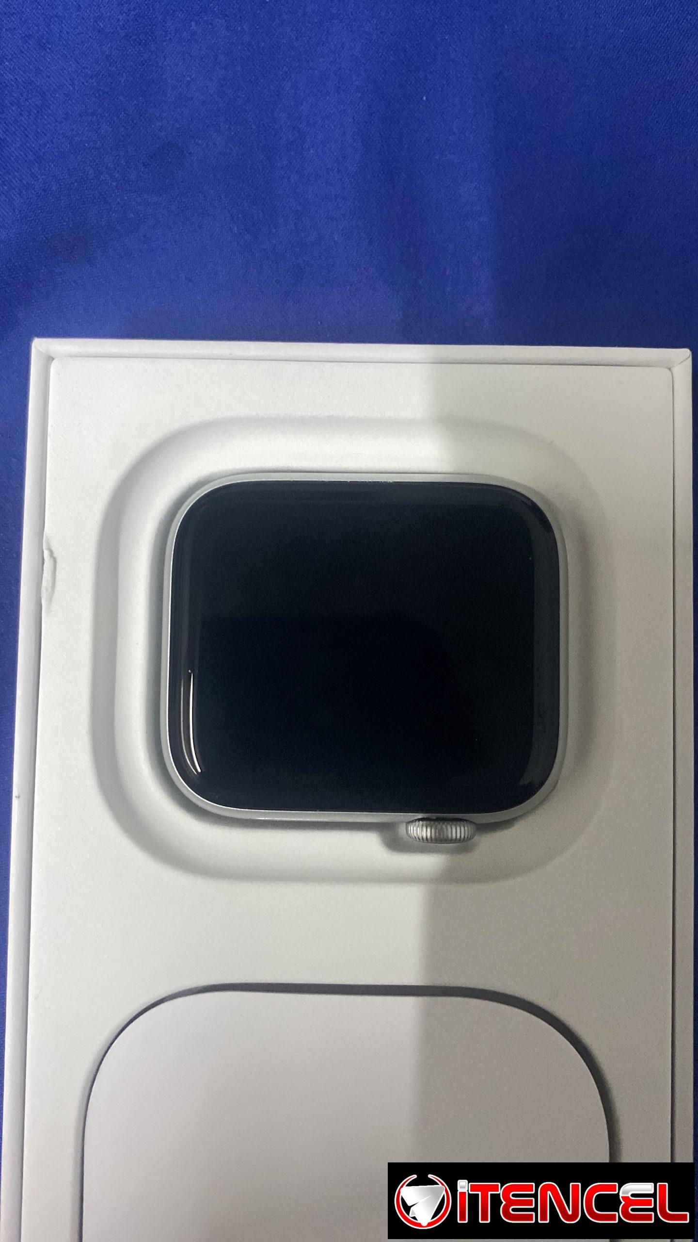 Apple Watch SE 2da Gen 44mm