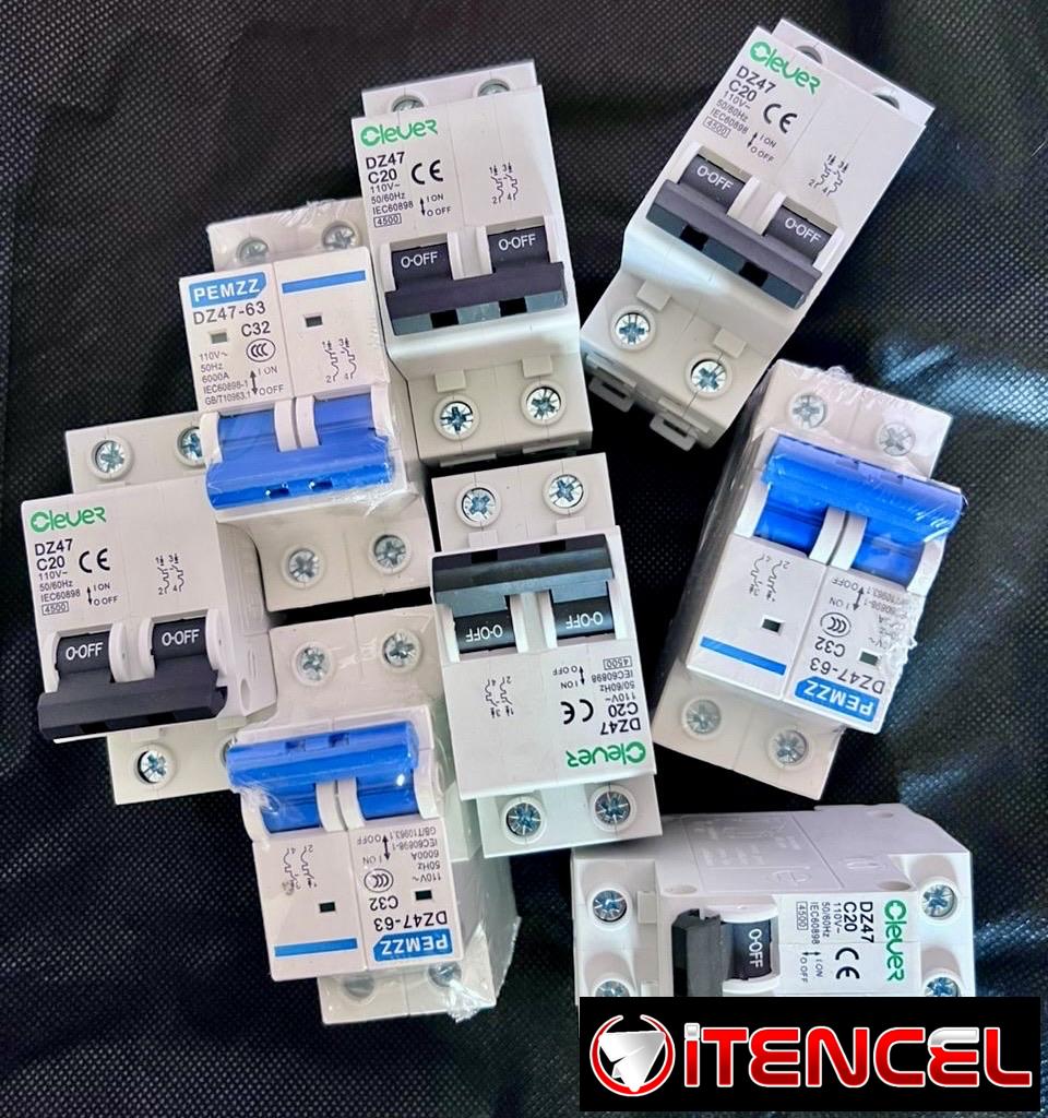 Breaker Sencillos de 16 Amp y dobles de 20 y de 32 Amp