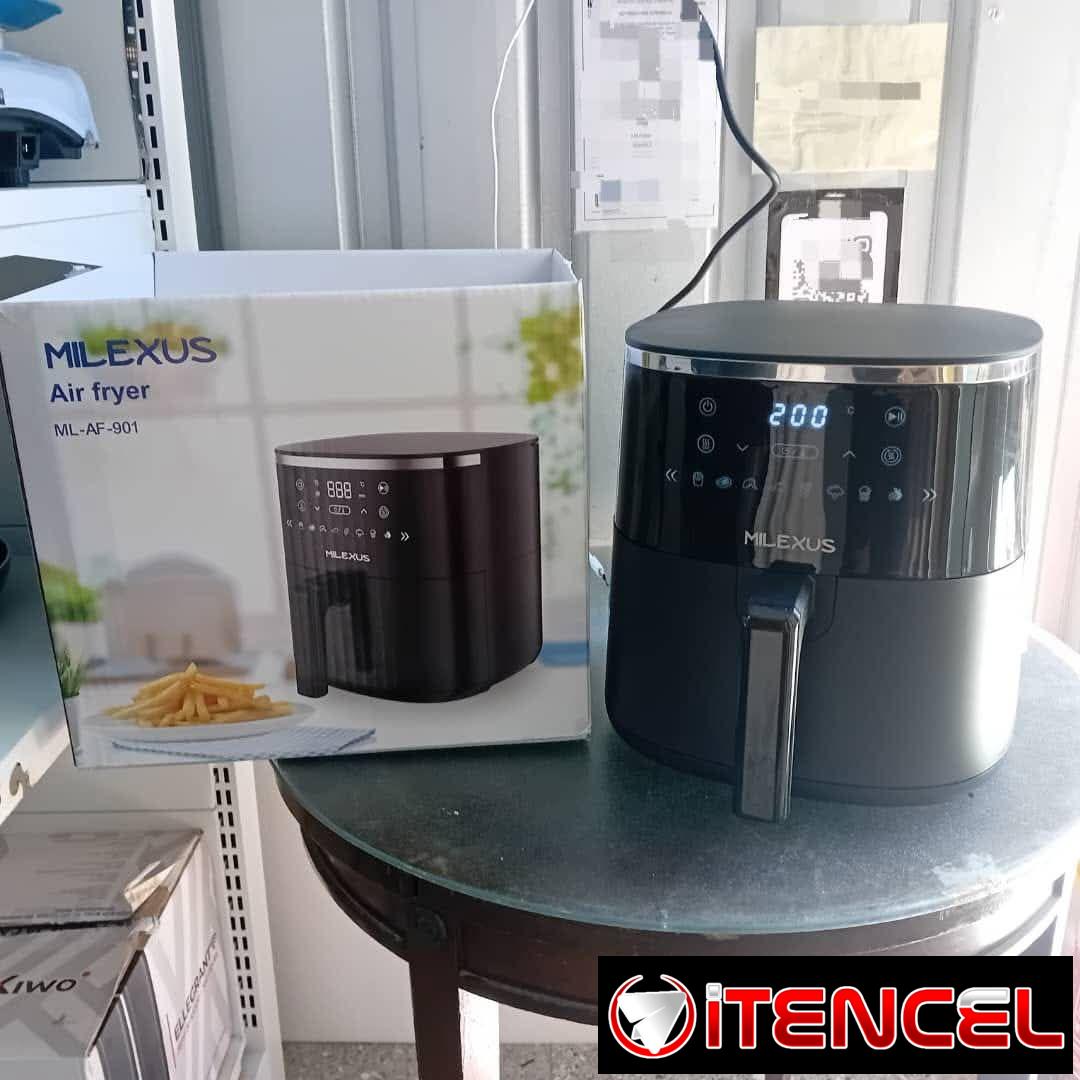 Freidora de aire 4.2L. Precio: 95 USD. Garantía: 1 Mes.