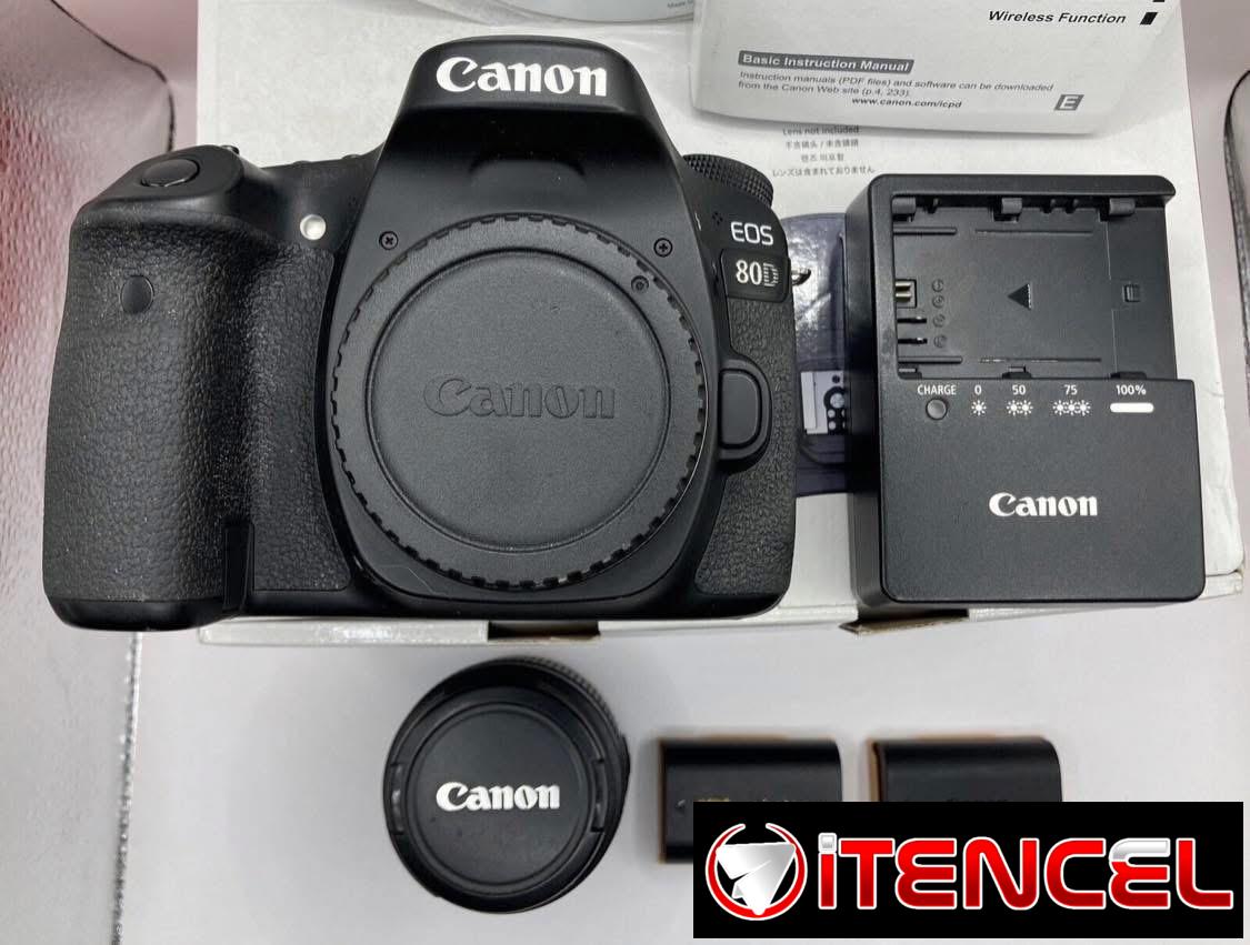 Cámara Canon EOS 80D original, nueva, sellada y en caja, color negro.
