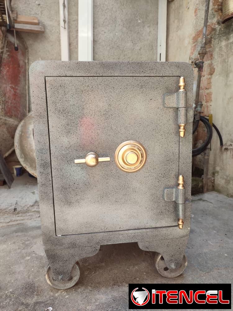 Cajas fuertes grandes