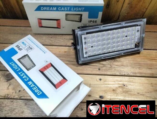 Reflector Led 50 W para interiores y exteriores impermeable Bajo consumo Alto poder de refelccion Larga vida útil