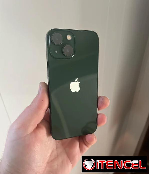 iPhone 13 mini
