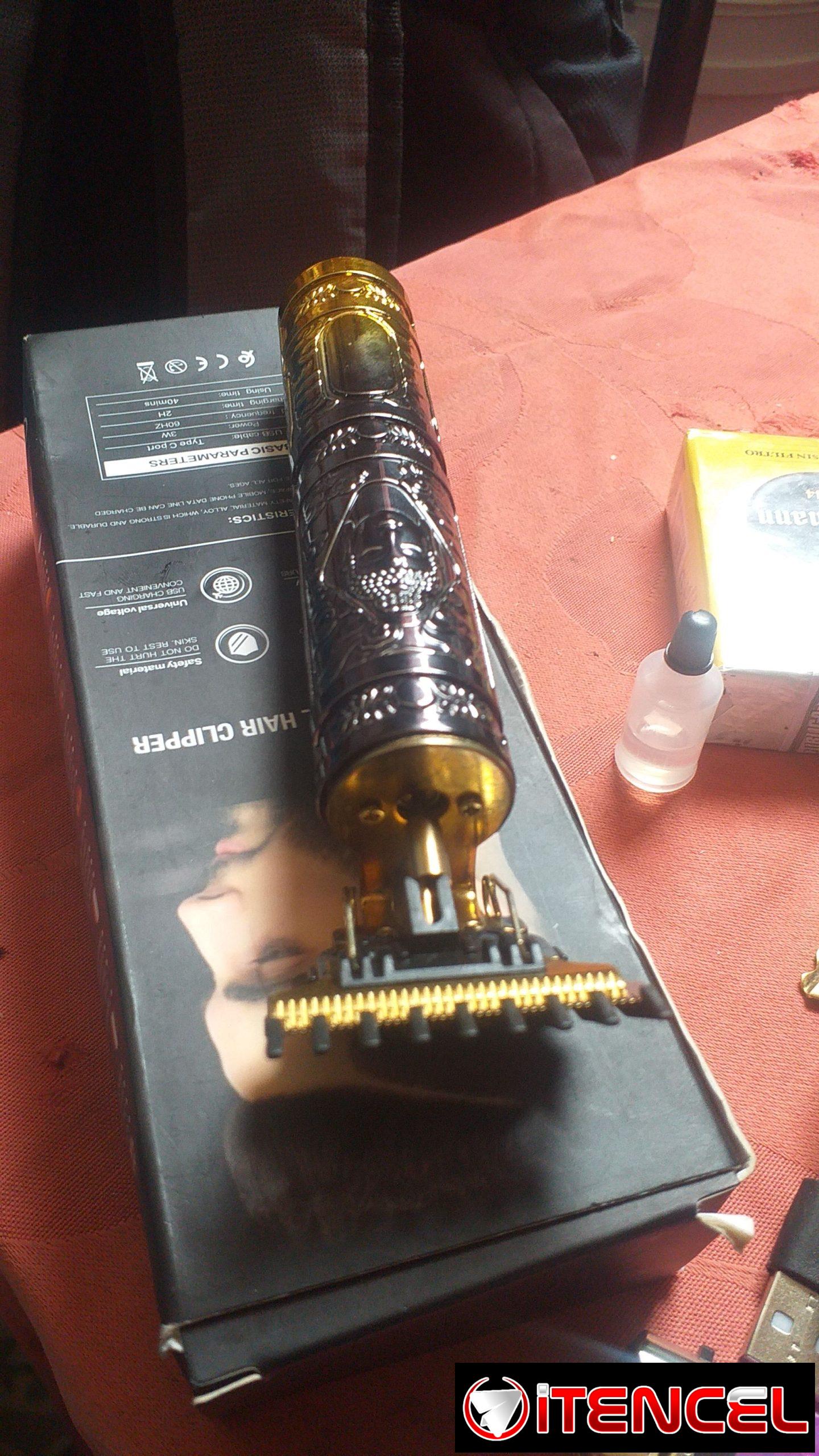 Maquina de pelar inalámbrica Vintage T-9 Con todos sus accesorios