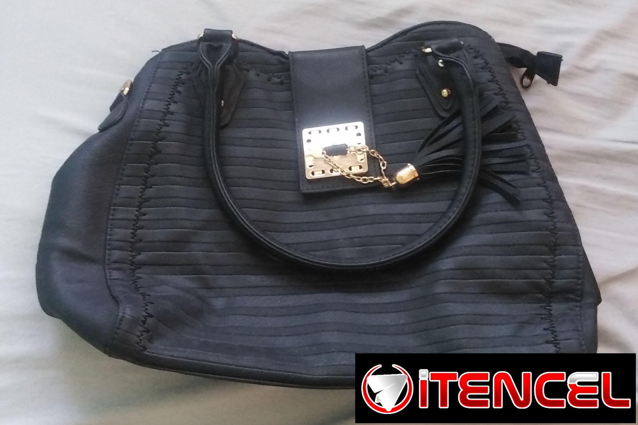 📍 NUEVO VEDADO – BOLSO NEGRO DE CALIDAD 💼