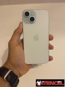 iPhone 15 de uso (buen estado)
