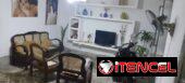 vendo casa puerta calle de 2)4 en placa Intermedia y otro en bajo placa libre gas de la calle