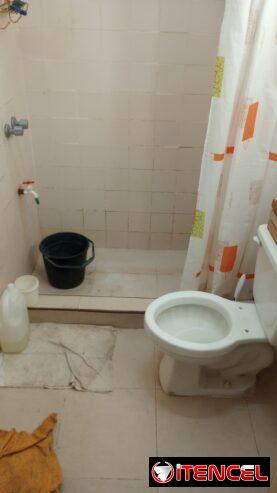 vendo apto de 2/4 en bajos con todo adentro en roto Asunción luyano