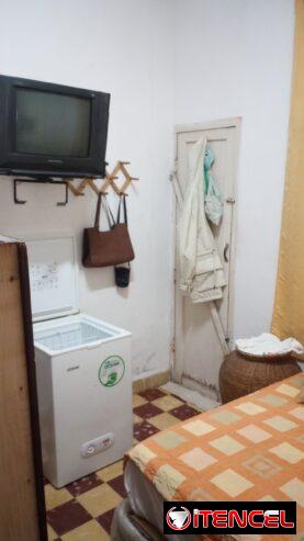 vendo apto de 2/4 en bajos con todo adentro en roto Asunción luyano