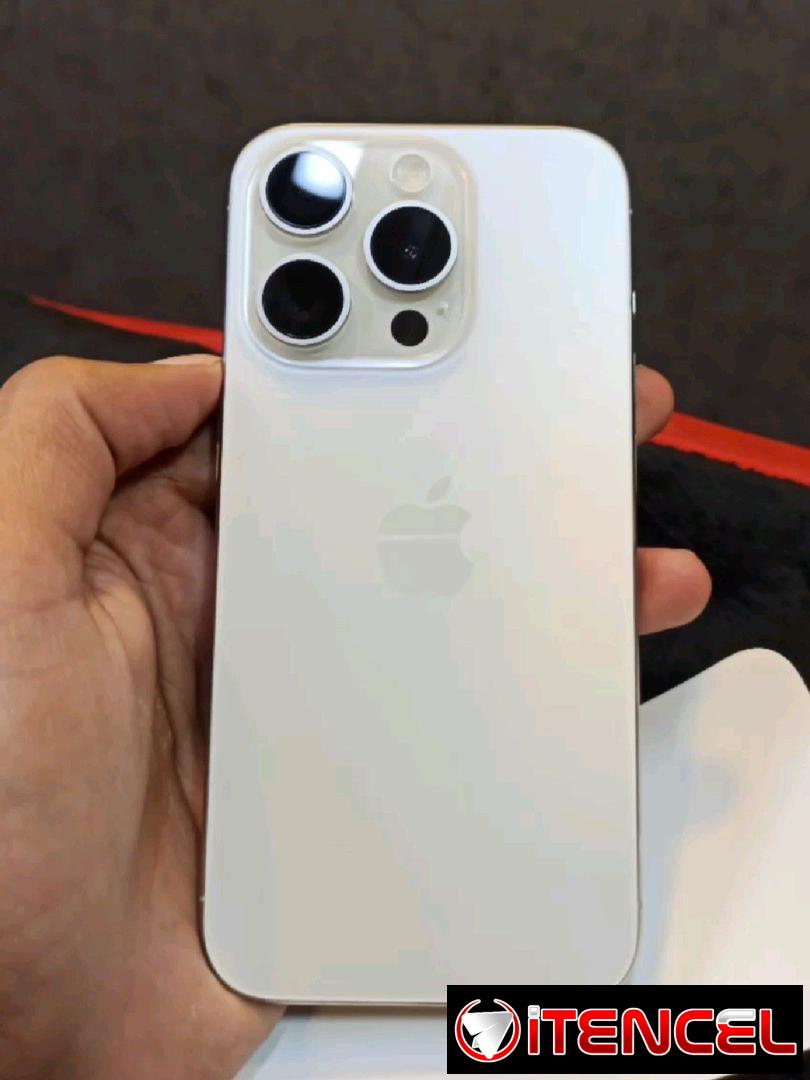 Iphone 15 Pro 🤍 128GB 89% SIM FÍSICA