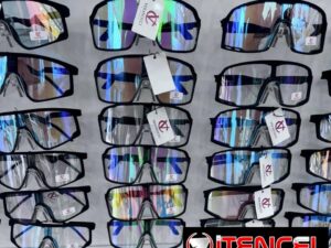 11A4B67E-AFA6-4CCE-9AD2-14B7E5E64DB4