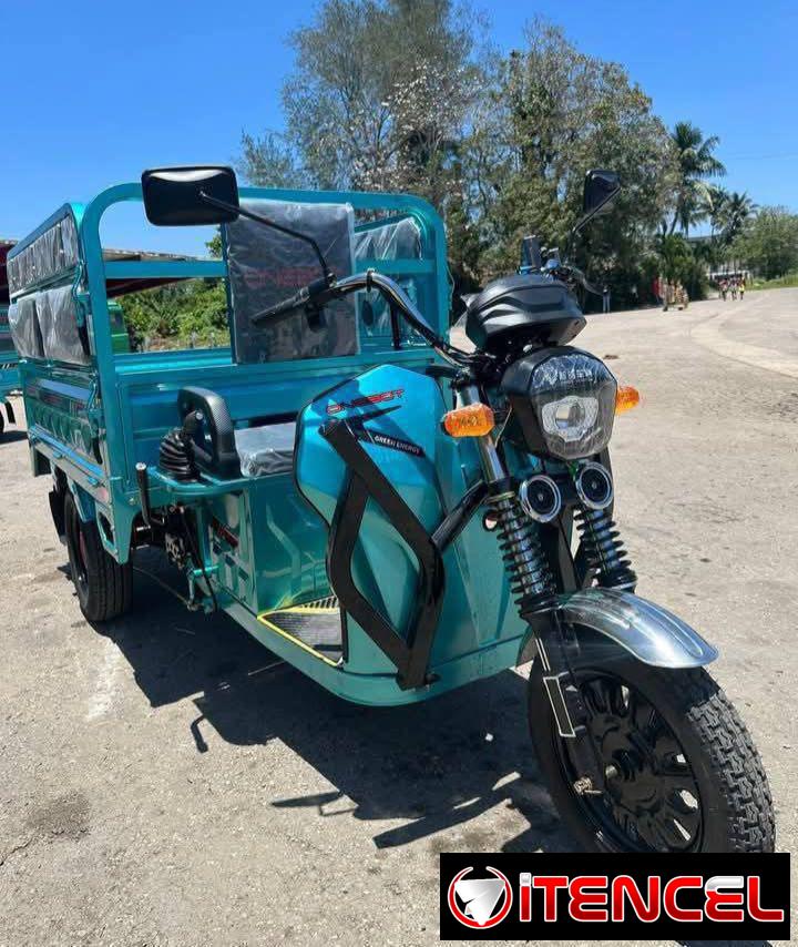 TRICICLO ELÉCTRICO MARCA ONEBOT ⚙️ CARACTERÍSTICAS : • ⁠1200 Watts • ⁠72 Volt • ⁠58 Ampere • ⁠Caja votol EM -70 • ⁠Autonomía 100 k