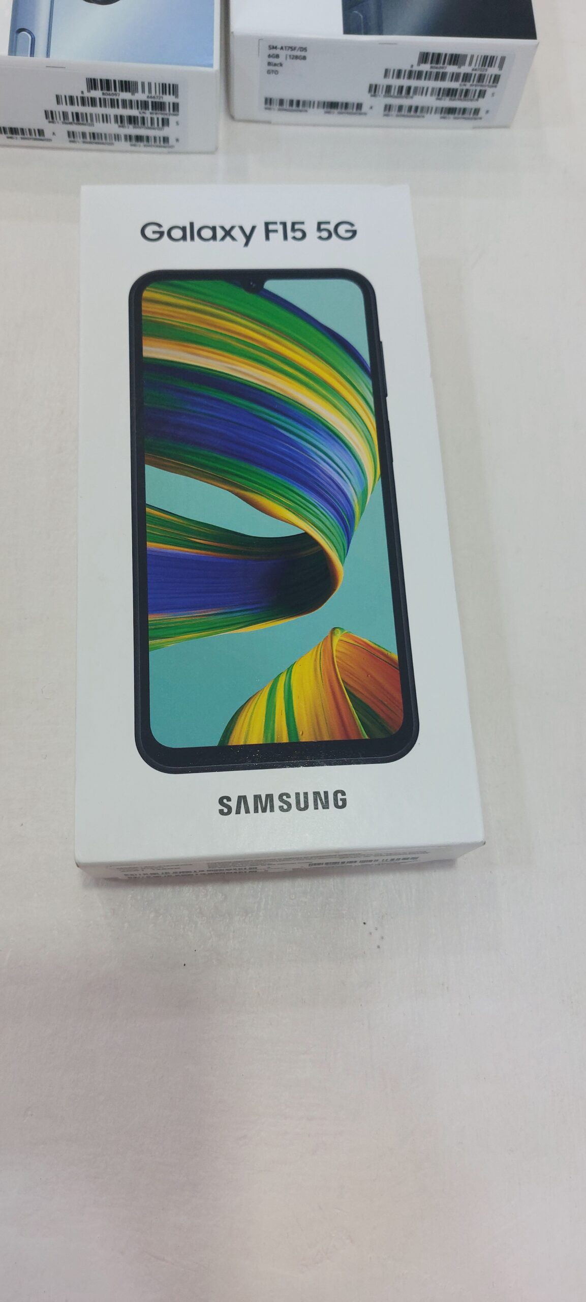 Samsung f15 5g y A17 4/128 , 6/128 y 8/256 gb mas caragador y garantia 30 dias somos tienda fisica. 50755485