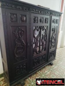 Mueble antiguo