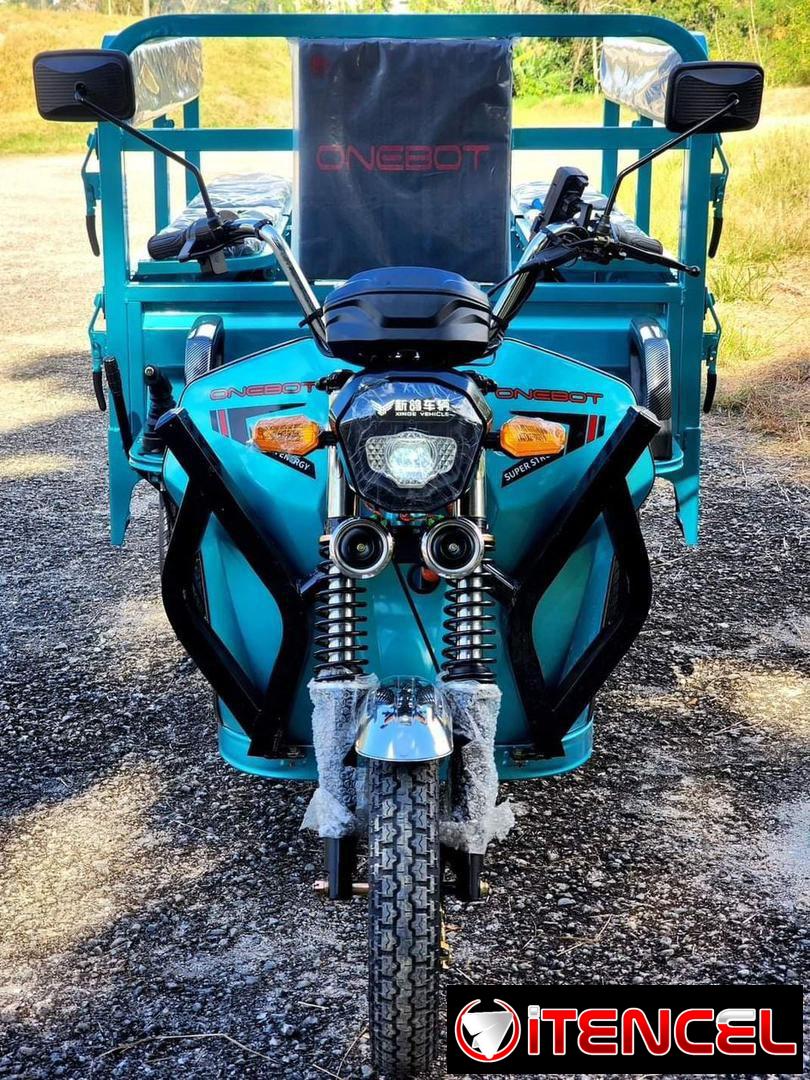 TRICICLO ELÉCTRICO MARCA ONEBOT ⚙️ CARACTERÍSTICAS : • ⁠1200 Watts • ⁠72 Volt • ⁠58 Ampere • ⁠Caja votol EM -70 • ⁠Autonomía 100 k