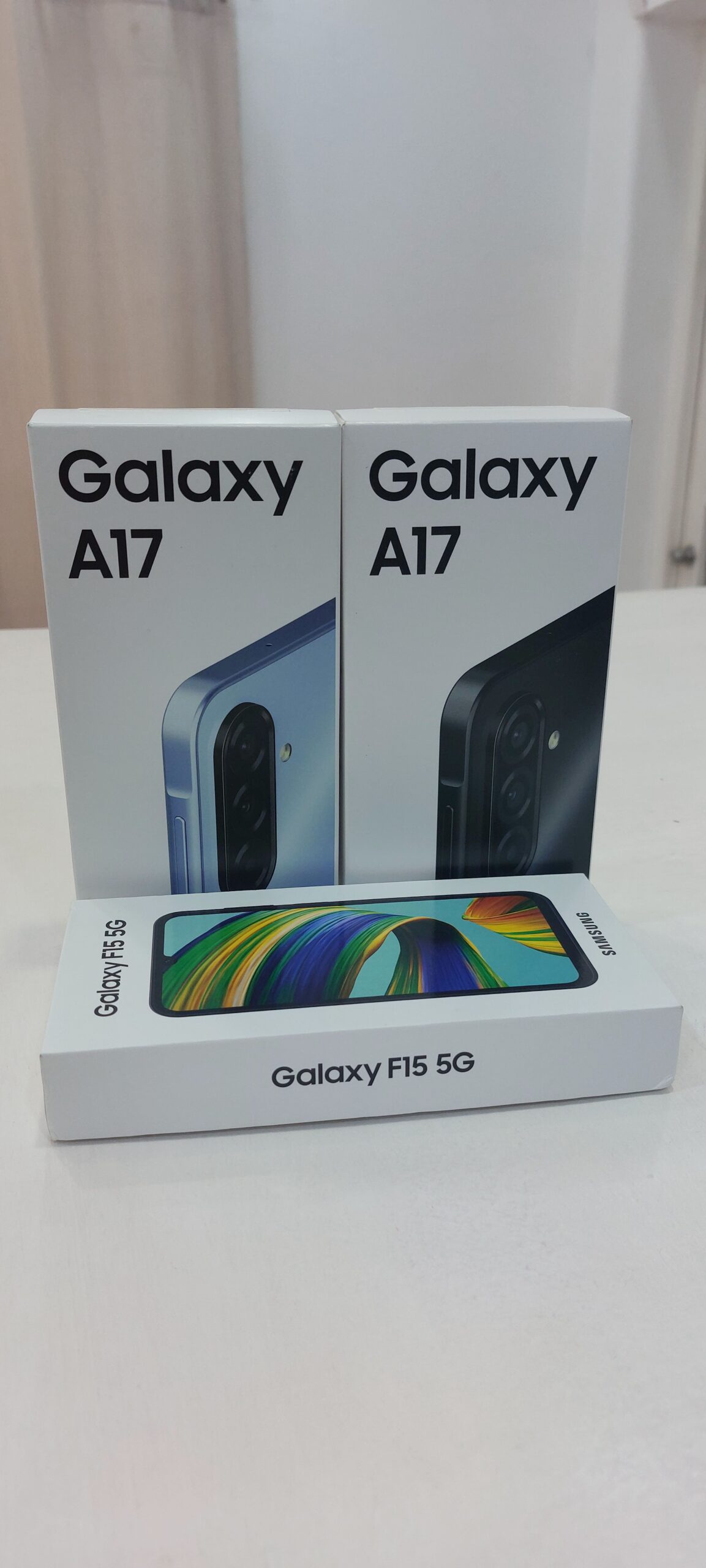 Samsung f15 5g y A17 4/128 , 6/128 y 8/256 gb mas caragador y garantia 30 dias somos tienda fisica. 50755485