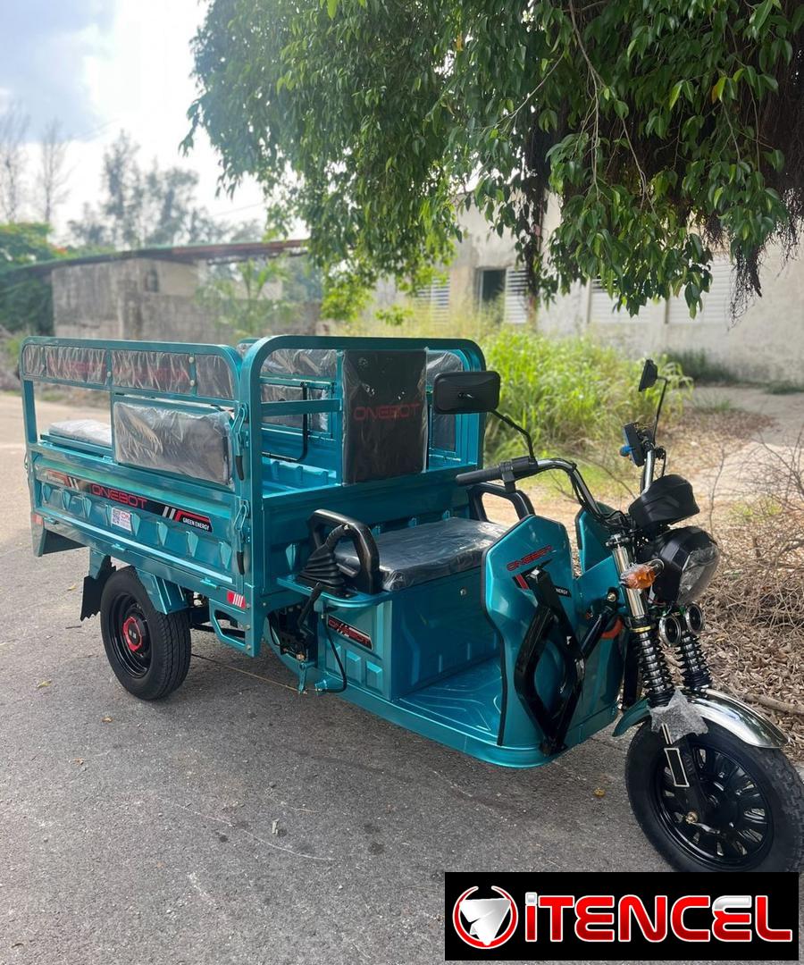 TRICICLO ELÉCTRICO MARCA ONEBOT ⚙️ CARACTERÍSTICAS : • ⁠1200 Watts • ⁠72 Volt • ⁠58 Ampere • ⁠Caja votol EM -70 • ⁠Autonomía 100 k