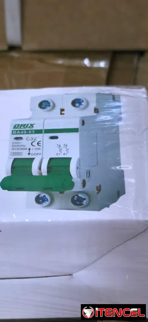 Breaker doble de 32 amp