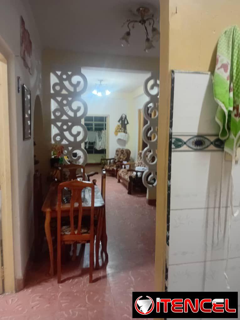 vendo apto de 3/4 en el rpto palatino cerro primer piso