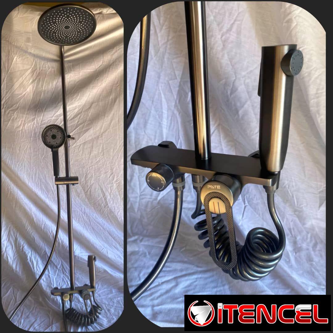 Juegos de baño, duchas de hidromasaje, duchas torres con varias tiros de agua