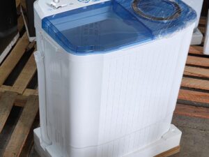 e0b0f2c7-9901-477b-bbcf-20c5b296e8a2