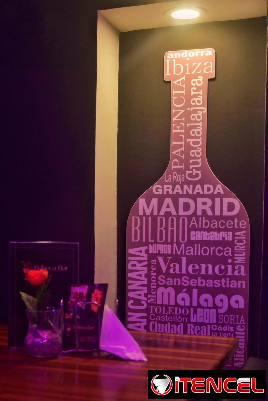 *Casa en venta en 10 de octubre* * Se vende casa espaciosa espectacular para poner varios negocio o vivirla * ⁠la casa cuenta con