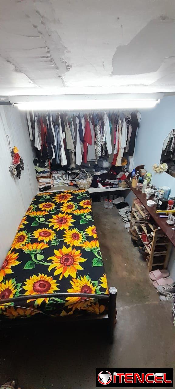 Casa interior ubicada en 10 de octubre y lacret