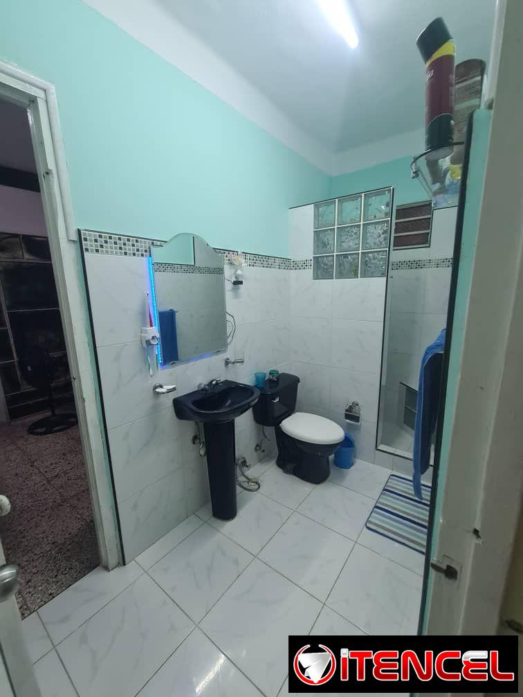 Permuto dos Apartamentos por una Casa en Playa