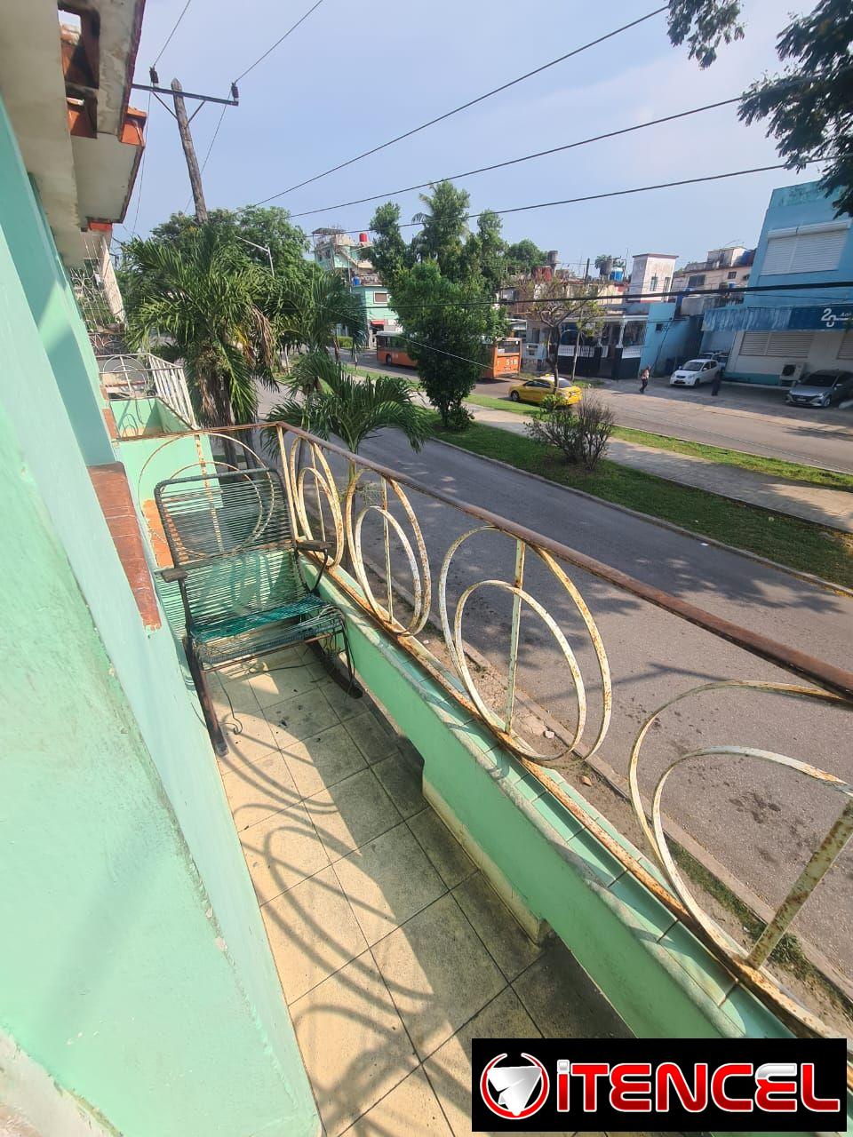 Permuto dos Apartamentos por una Casa en Playa