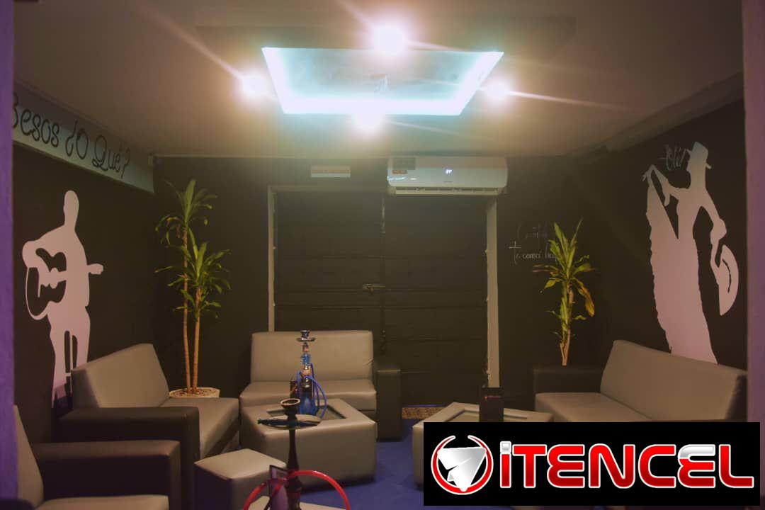 *Casa en venta en 10 de octubre* * Se vende casa espaciosa espectacular para poner varios negocio o vivirla * ⁠la casa cuenta con