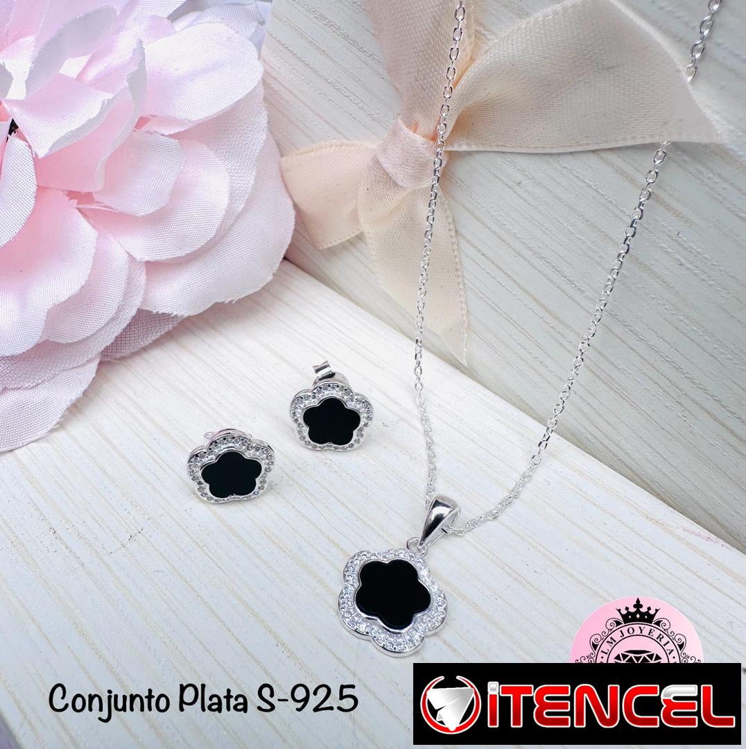 Joyas Van Cleef en Plata S-925. LM joyería, más modelos disponibles. Garantia en su compra