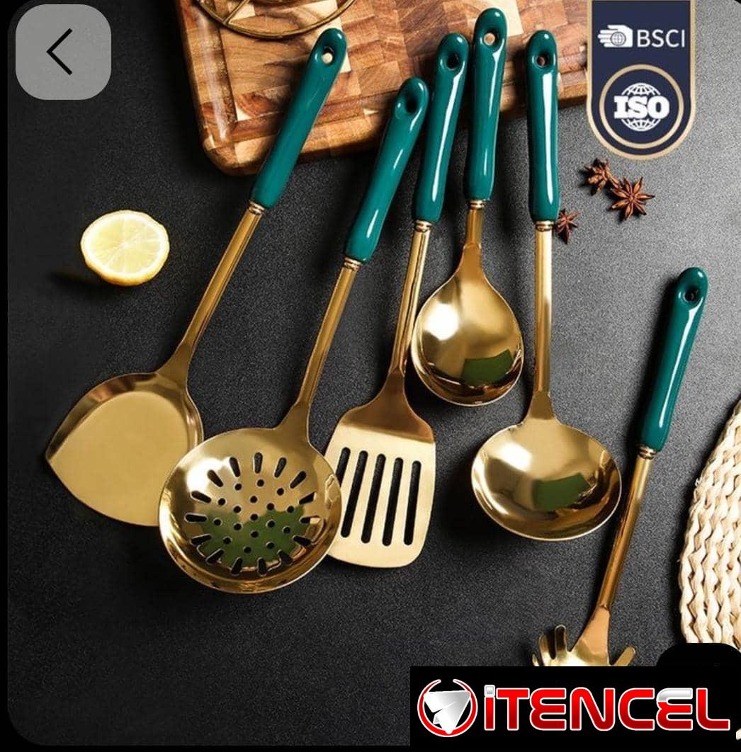 ✨Set de cucharones de metal con acabado dorado 👩🏻‍🍳 ✅Colores disponibles 💚🩷