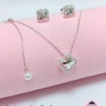 F0FB3E16-4F00-4E9D-8B95-F281F3835197