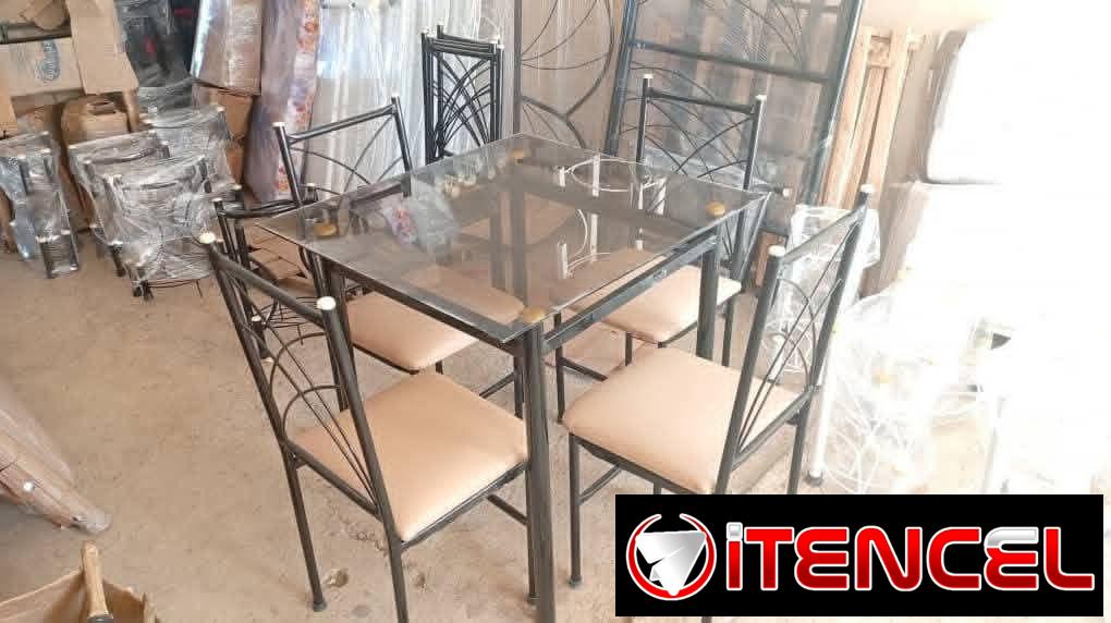 Juegos de comedor de Hierro